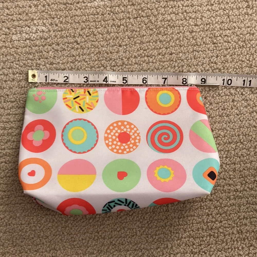 Clinique Cosmetic Case Donuts Makeup Bag Abstract Jewelry Full Zip NWOT